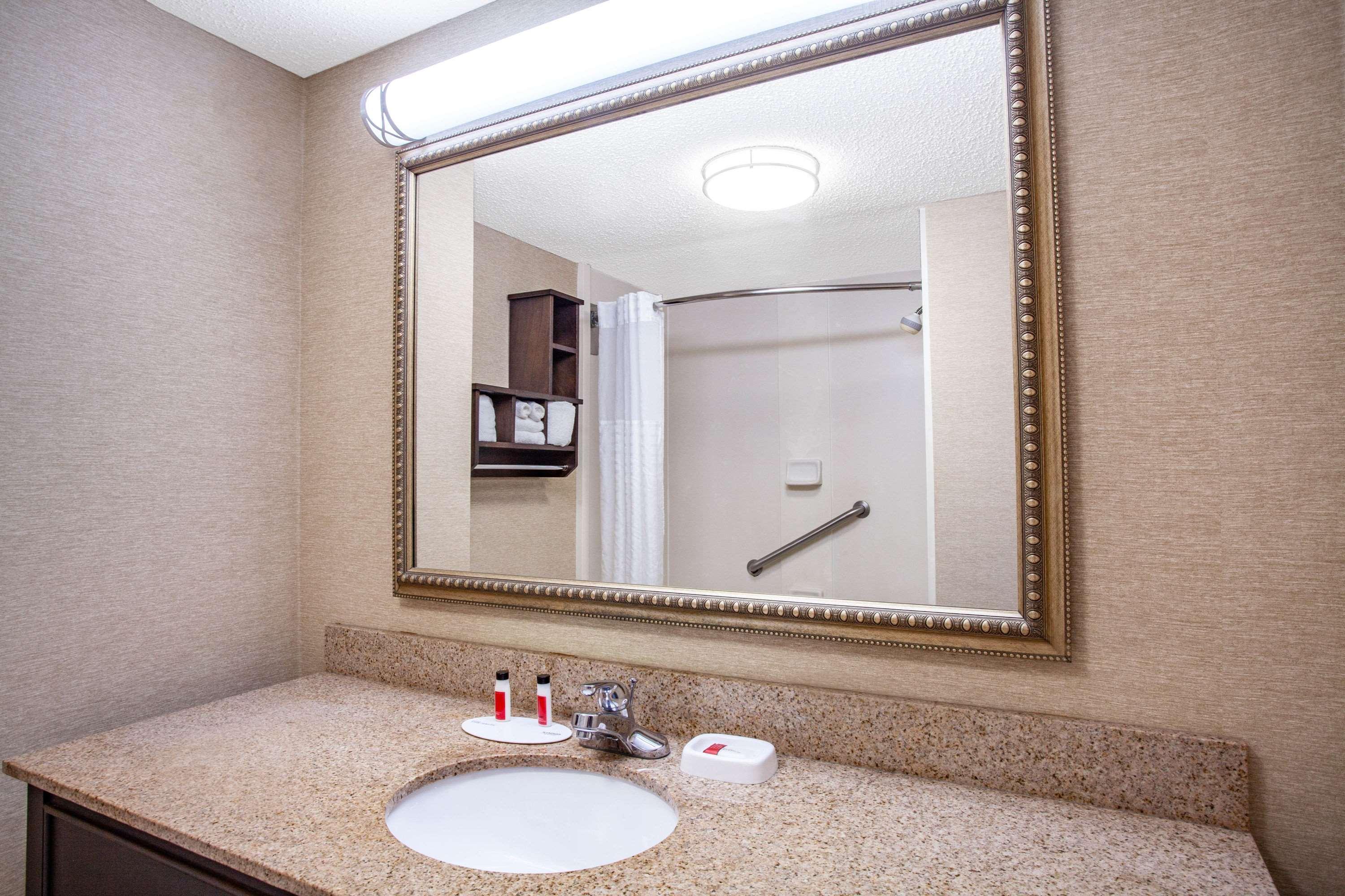 Hotel Baymont By Wyndham Saraland Esterno foto