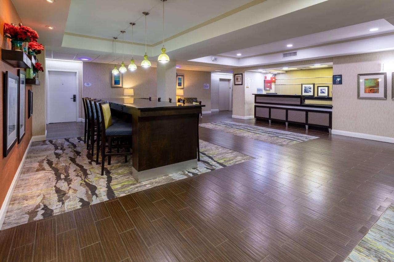 Hotel Baymont By Wyndham Saraland Esterno foto