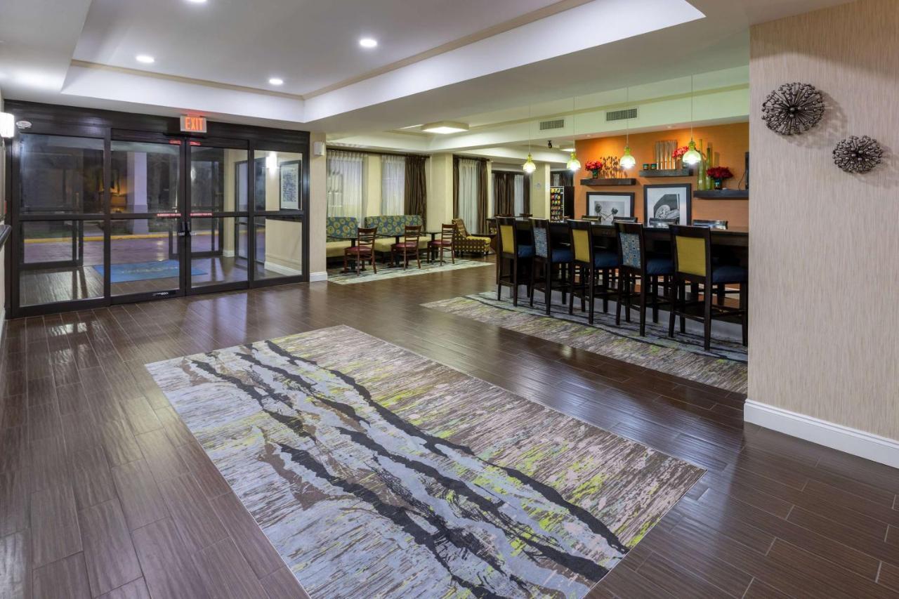Hotel Baymont By Wyndham Saraland Esterno foto