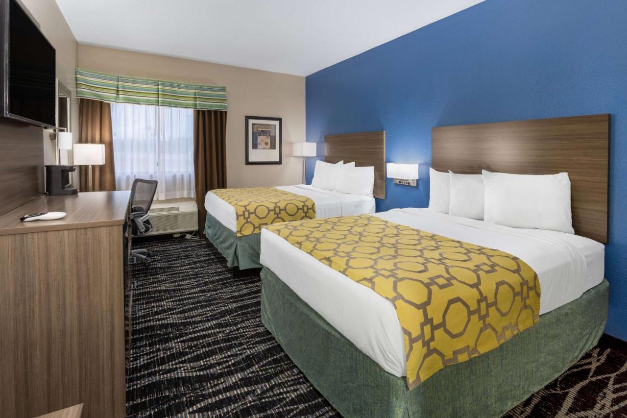 Hotel Baymont By Wyndham Saraland Esterno foto