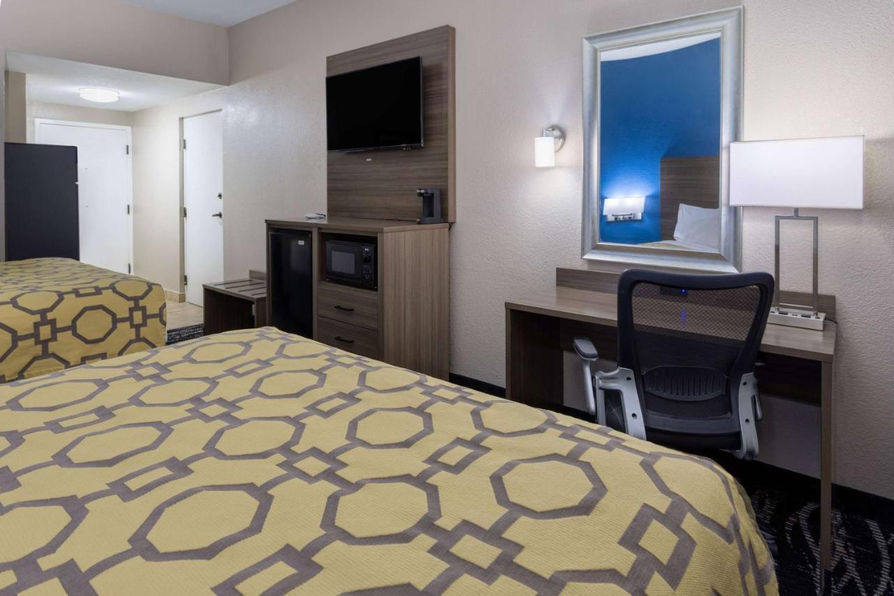 Hotel Baymont By Wyndham Saraland Esterno foto