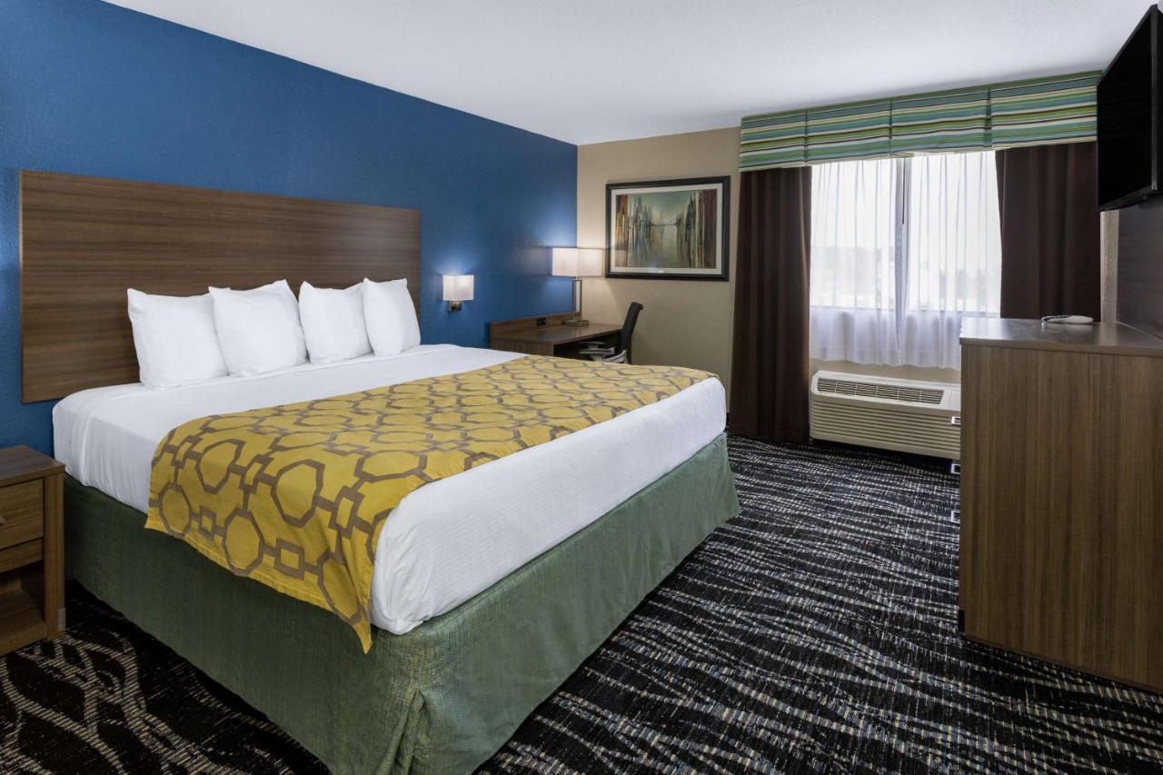Hotel Baymont By Wyndham Saraland Esterno foto