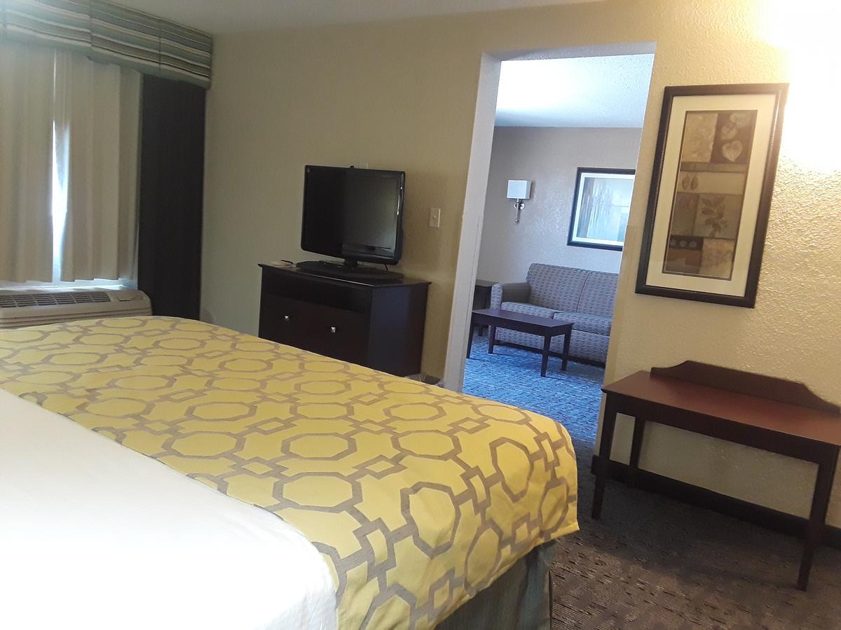 Hotel Baymont By Wyndham Saraland Esterno foto